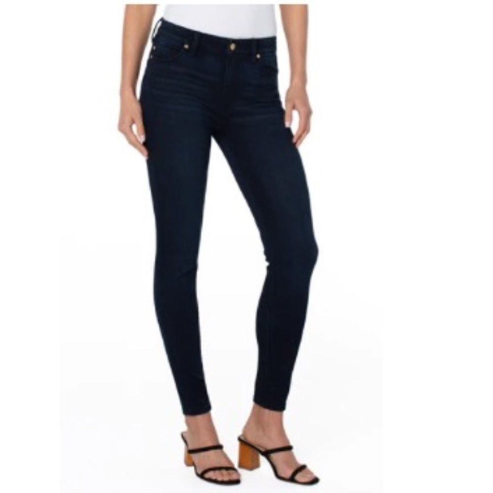 Liverpool Straight leg Jean Sz10 w/torn pocket (see photos)